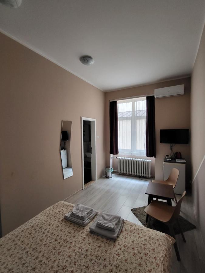 Hostel Fine Beograd Eksteriør billede