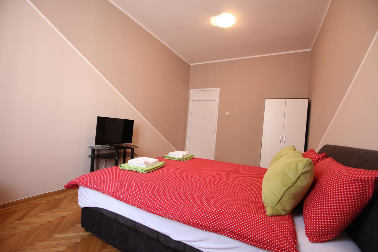 Hostel Fine Beograd Eksteriør billede
