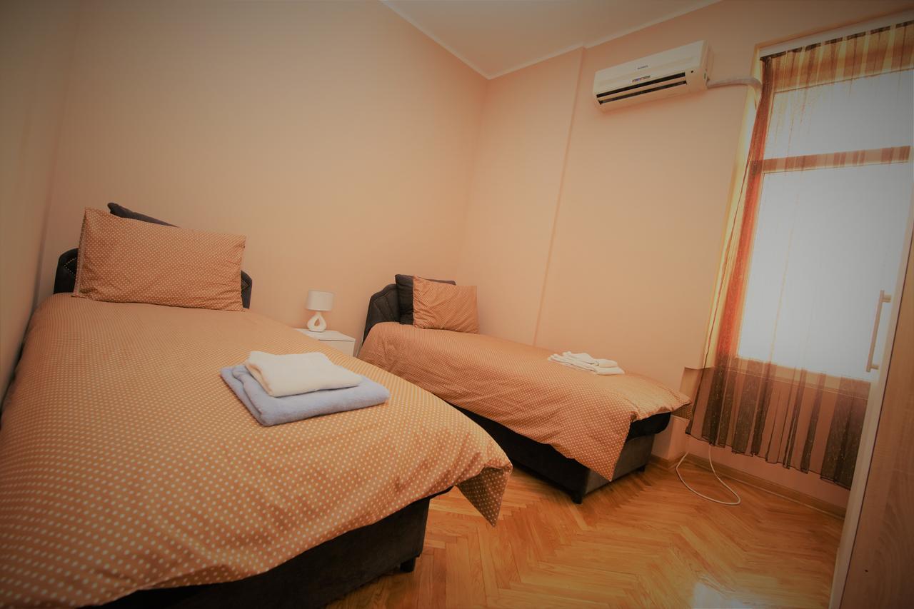Hostel Fine Beograd Eksteriør billede