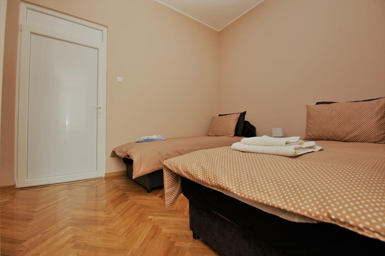 Hostel Fine Beograd Eksteriør billede